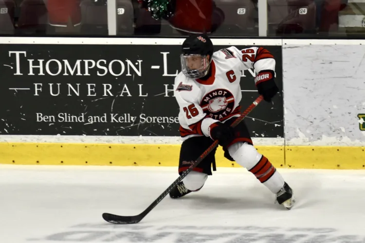Five power play goals put Beavers over Marauders